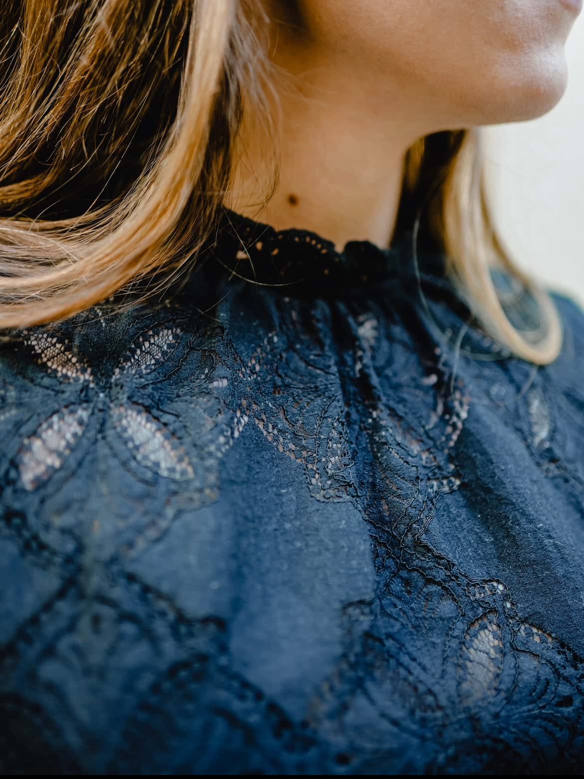 Blouse dentelle noire